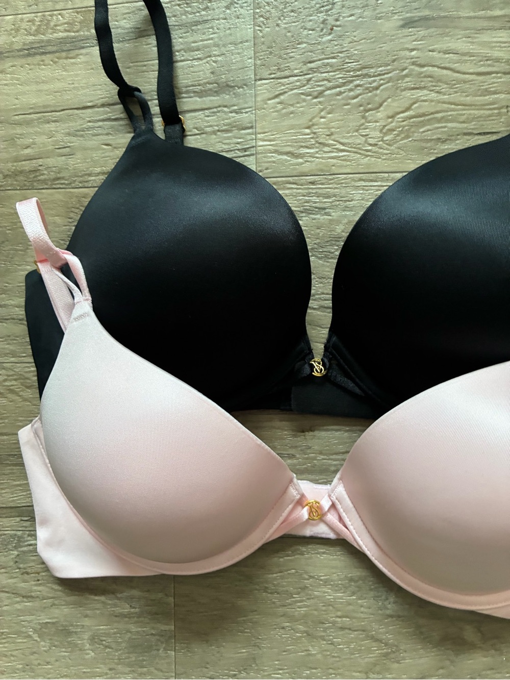 Victoria Secret 2 Satin Bombshell Plunge Bras Leopard Print Logo Shine Strap - Picture 4 of 16